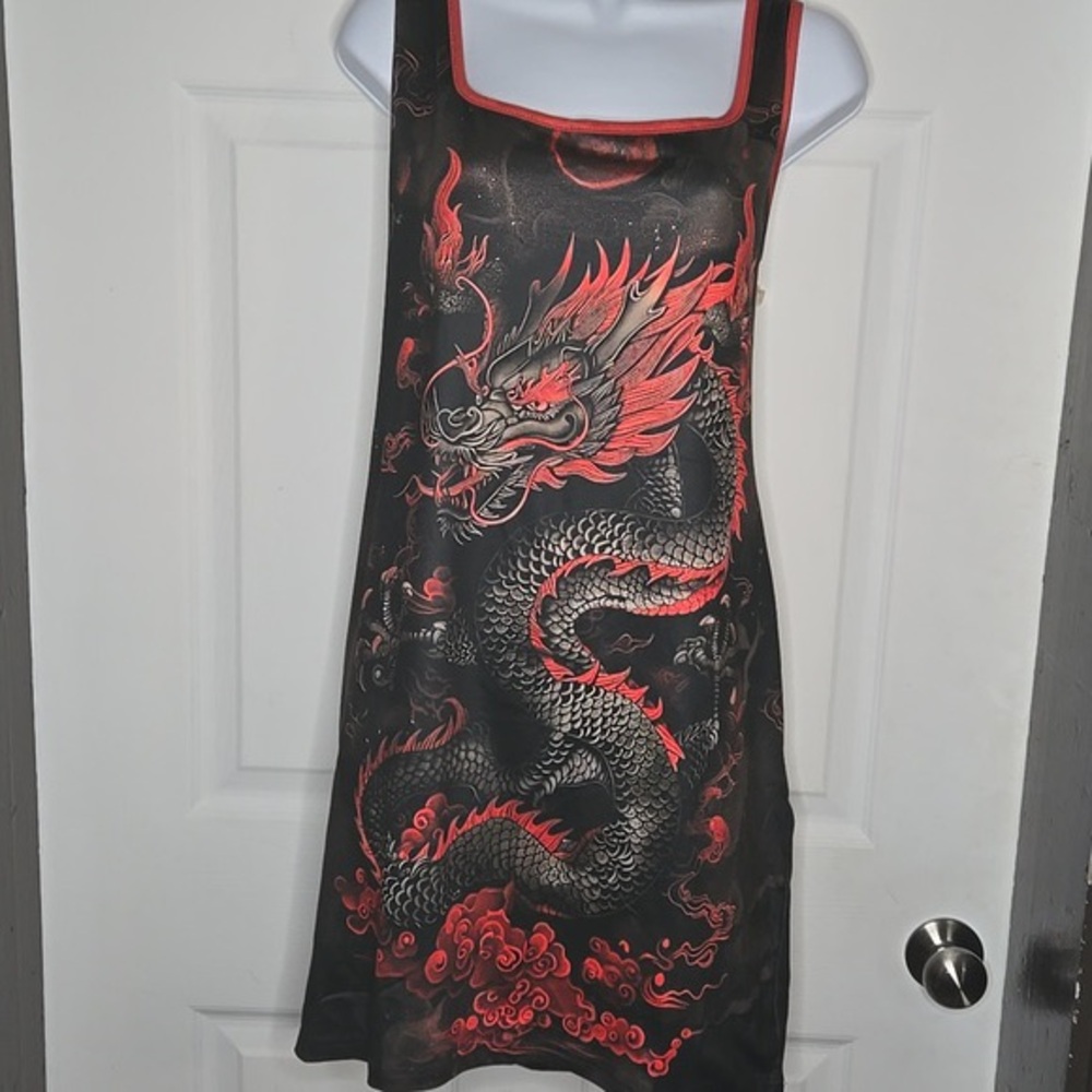 Dragon Print Black and Red Bodycon Dress - Picture 3 of 4